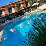 Ap24 - Amplo Apartamento Com 3 Suites A Apenas 100M Da Praia De Taperapuan